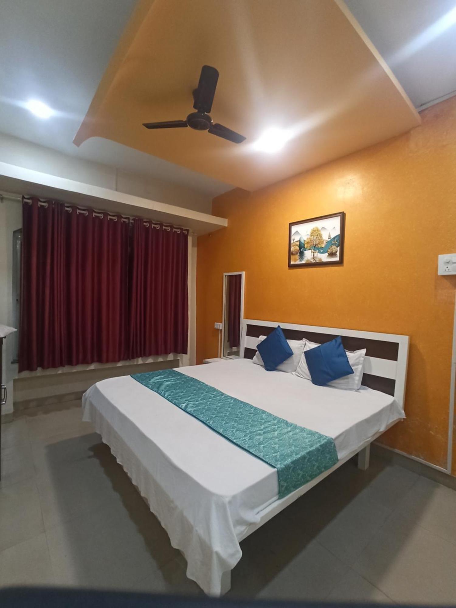 Malwade Motel Pune Exterior photo